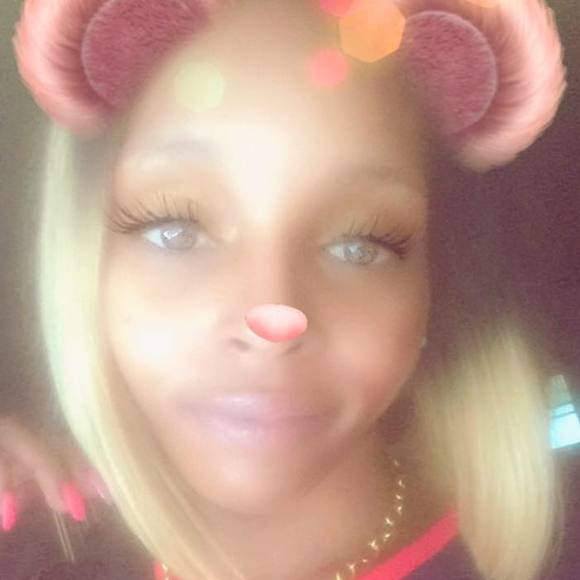 Meet your Posher, Semone - Picture 1 of 1